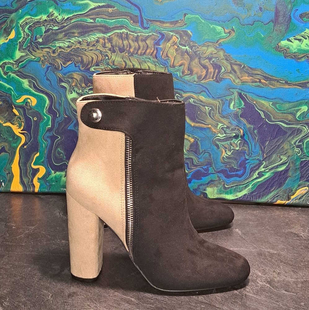 Booties - Picture 3 of 4